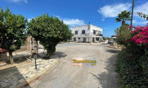 Casa rural en Partida de La Marina s/n