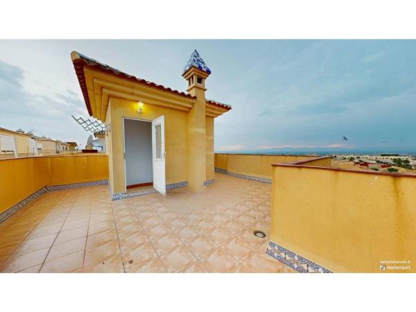 Chalet adosado en calle Monte de Santa Pola, 35