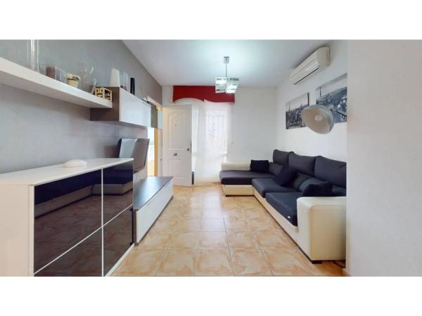Chalet adosado en calle Monte de Santa Pola, 35
