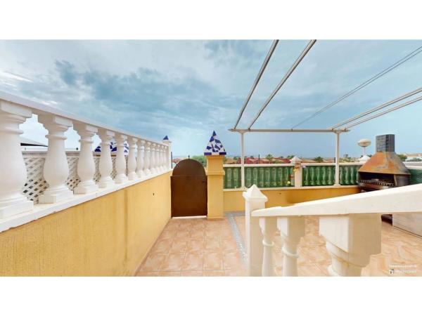 Chalet adosado en calle Monte de Santa Pola, 35