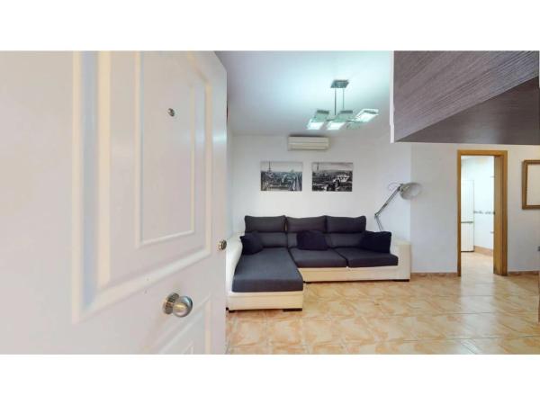 Chalet adosado en calle Monte de Santa Pola, 35