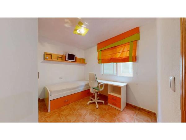 Chalet adosado en calle Monte de Santa Pola, 35