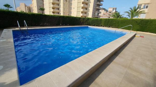 Piso en Arenales del Sol