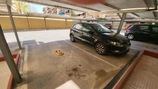 Piso en Arenales del Sol