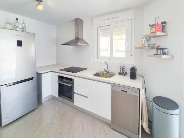 Chalet pareado en calle de Creta