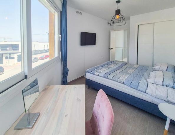 Chalet pareado en calle de Creta