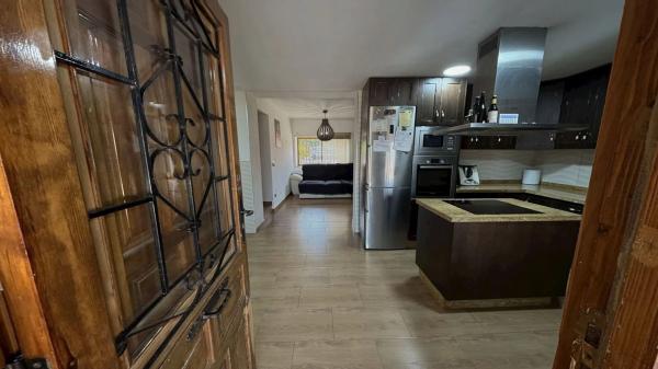 Casa independiente en alto Partida Torrellano