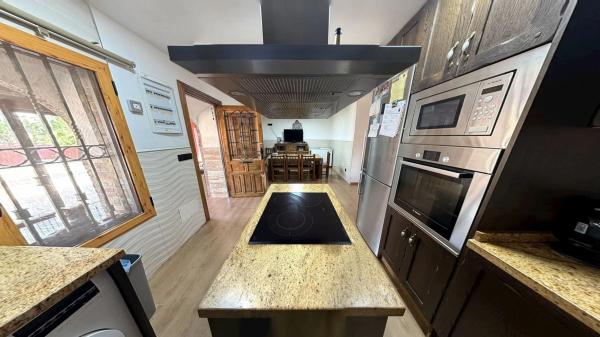 Casa independiente en alto Partida Torrellano