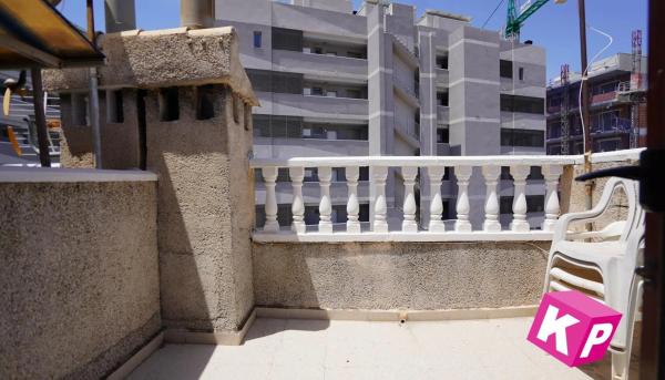 Casa independiente en calle Oro y Piel