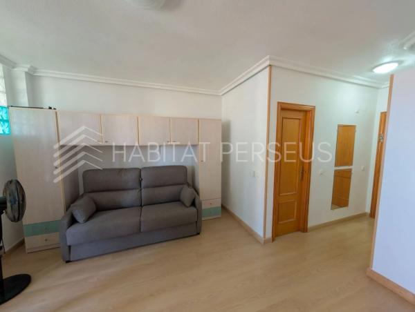 Estudio en calle Málaga