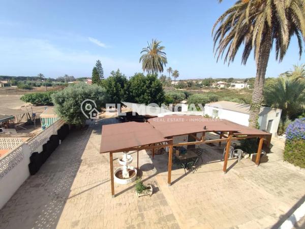 Casa independiente en Partida la Marina