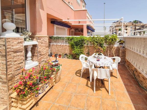 Chalet pareado en avenida Zaragoza