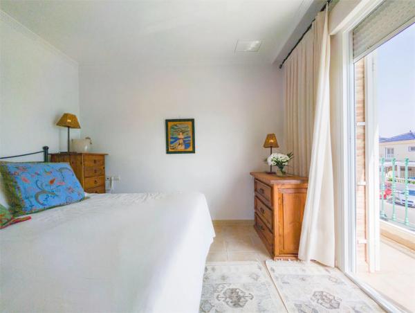 Chalet adosado en avenida Africa