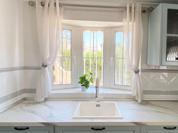 Chalet pareado en calle Balones, 26