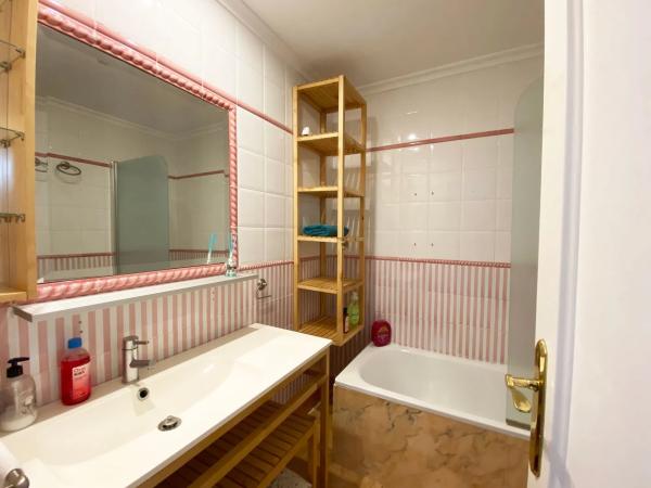 Chalet pareado en calle Balones, 26