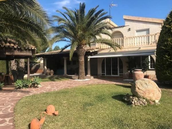 Casa independiente en Urbanizacion Avenida de Perleta, Polígono 2, 63