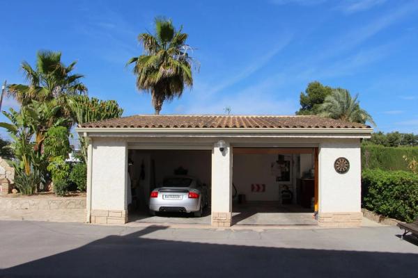 Casa independiente en Urbanizacion Avenida de Perleta, Polígono 2, 63