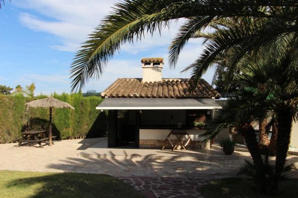 Casa independiente en Urbanizacion Avenida de Perleta, Polígono 2, 63