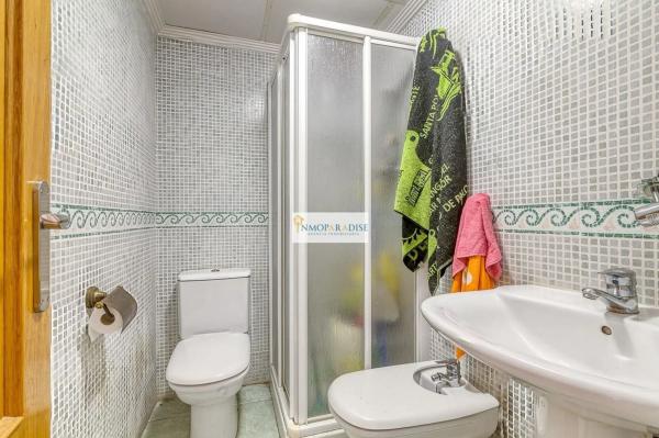 Piso en calle Francisco Santamaría