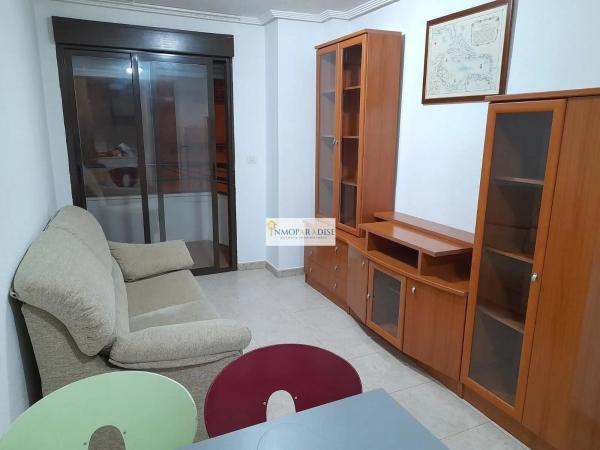 Piso en calle Francisco Santamaría