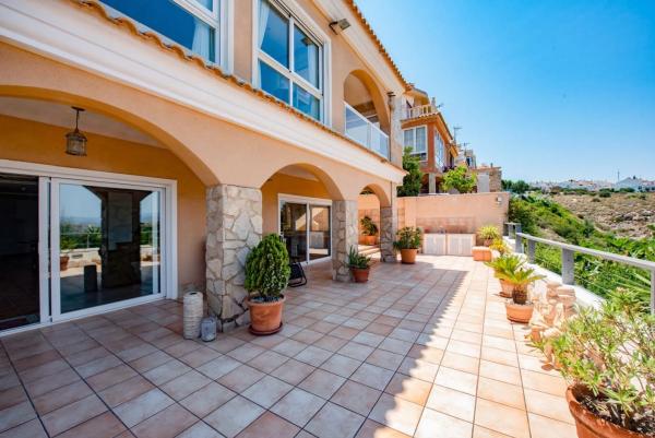 Casa independiente en avenida D'Escandinàvia