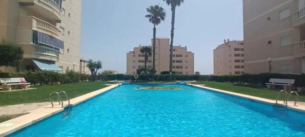 Piso en avenida Costa Blanca