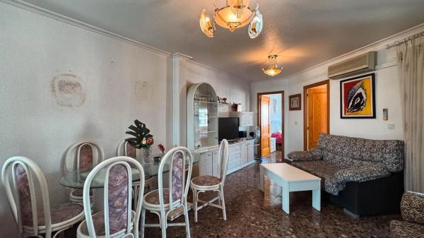 Piso en plaza del Bisbe Siuri