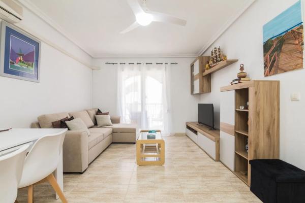 Piso en avenida Costa Blanca, 12