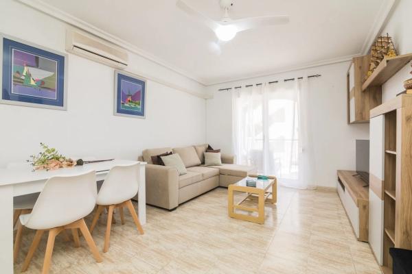 Piso en avenida Costa Blanca, 12