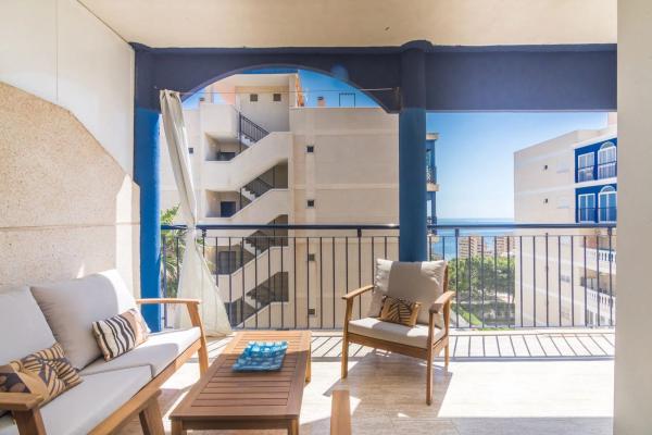 Piso en avenida Costa Blanca, 12