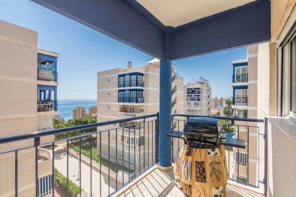 Piso en avenida Costa Blanca, 12