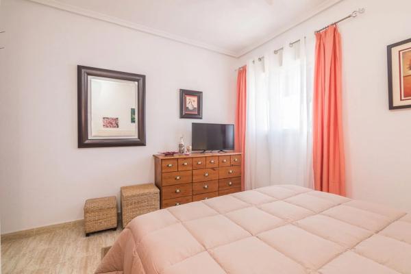 Piso en avenida Costa Blanca, 12