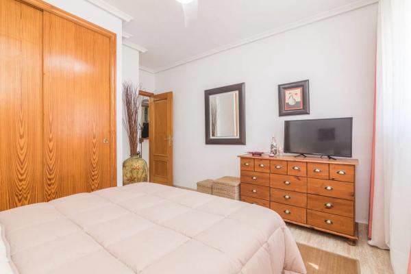 Piso en avenida Costa Blanca, 12