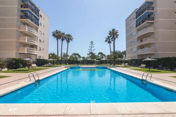 Piso en avenida Costa Blanca, 12