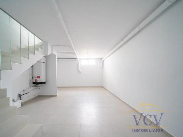 Chalet adosado en calle de Creta