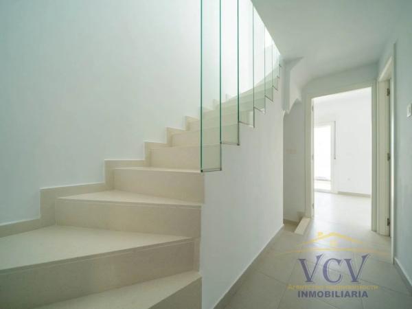 Chalet adosado en calle de Creta