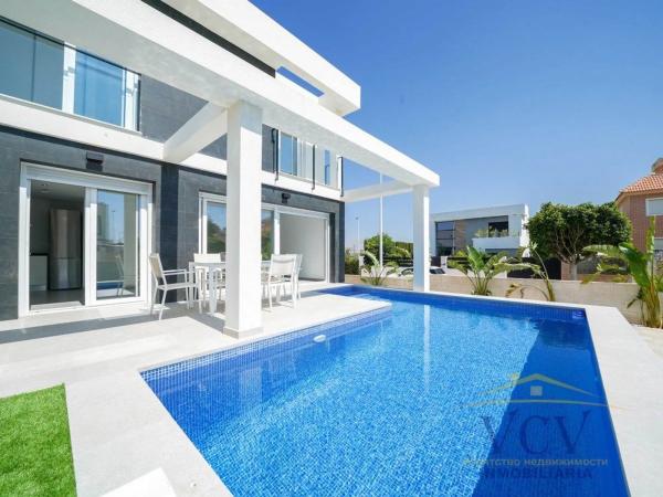 Chalet adosado en calle Ventura Selva Gonzalez