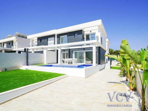 Chalet adosado en calle Ventura Selva Gonzalez