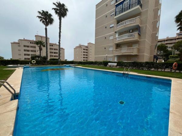 Piso en avenida Costa Blanca