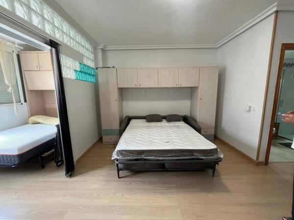 Piso en avenida Costa Blanca