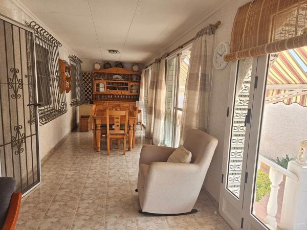 Chalet adosado en calle de Creta