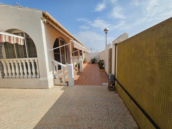 Chalet adosado en calle de Creta