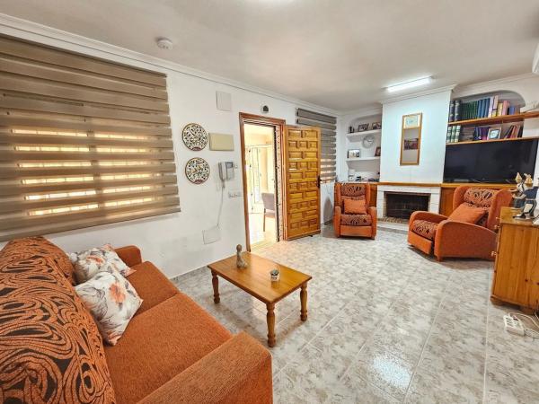 Chalet adosado en calle de Creta