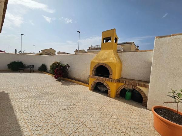 Chalet adosado en calle de Creta