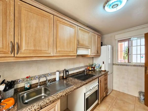 Casa independiente en avenida de Noruega