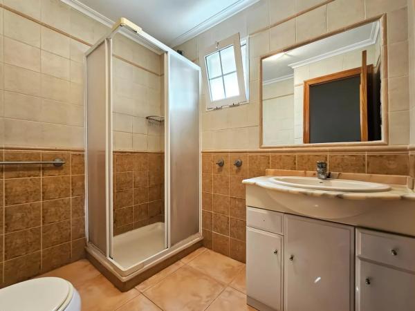 Casa independiente en avenida de Noruega