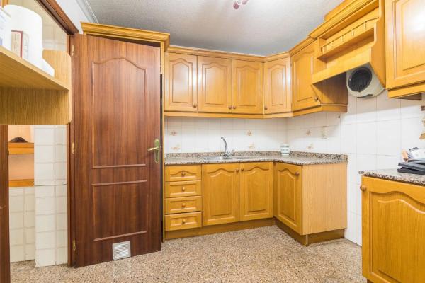 Piso en Barrio Raval de Santa Teresa-El Asilo