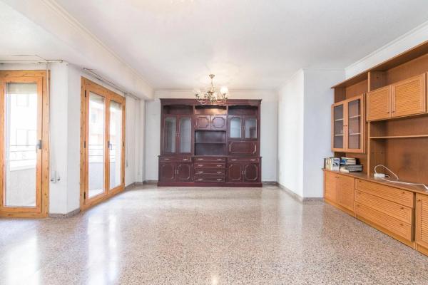 Piso en Barrio Raval de Santa Teresa-El Asilo