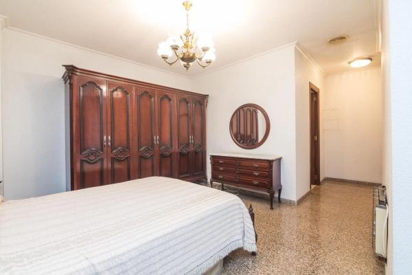 Piso en Barrio Raval de Santa Teresa-El Asilo