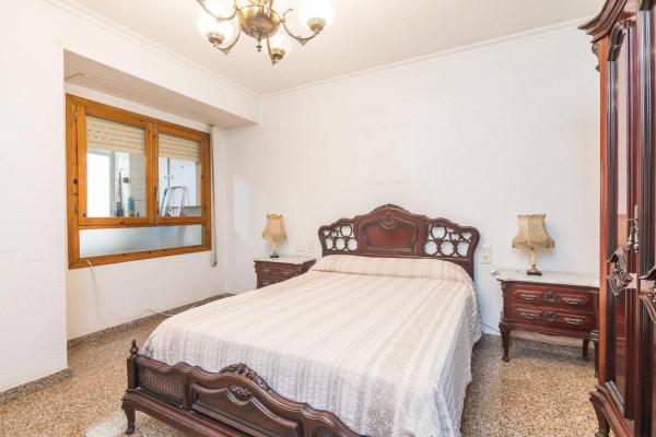 Piso en Barrio Raval de Santa Teresa-El Asilo